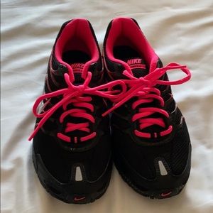 Nike Women’s Size 7.5 Fitsole, Max Air Torch 4